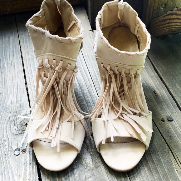 🆕 WESTERN CINDARELLA - Picture 5 of 8